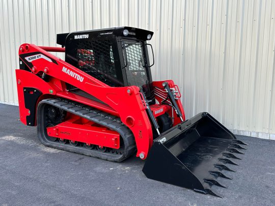 2024-Manitou-3200VT-Enclosed-Tracked-Skid-Steer-Loader