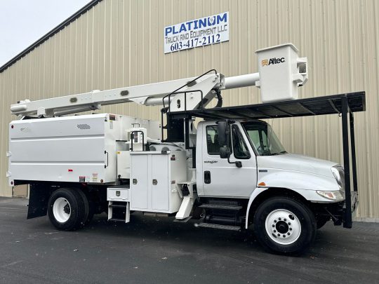 2013-International-4300-Altec-Elevator-Forestry-Bucket-Boom-Truck