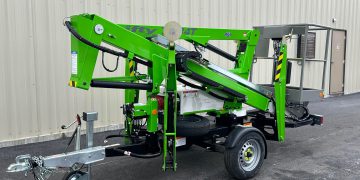 2023-Niftylift-TM34TGE-Tow-Behind-Man-Boom-Lift