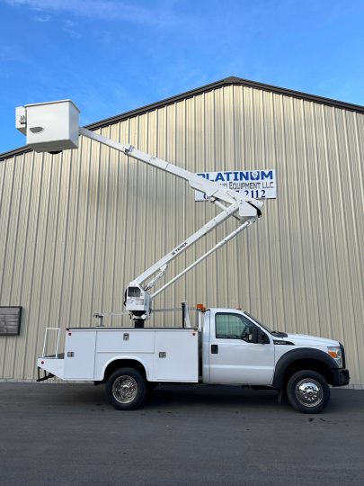 2013-Ford-F450-Terex-Utility-Squirt-Boom-Bucket-Utility-Truck-Cherry-Picker