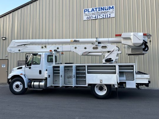 2016-International-4300-Altec-Material-Handler-Bucket-Truck-Cummins