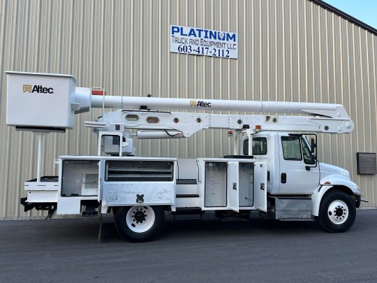 2016-International-4300-Altec-Material-Handler-Bucket-Truck-Cummins