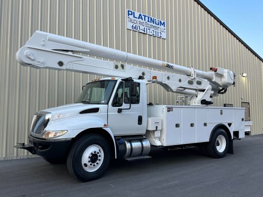 2016-International-4300-Altec-Material-Handler-Bucket-Truck-Cummins