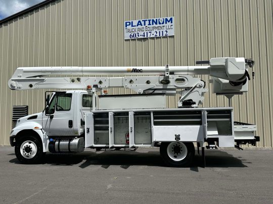 2019-International-4300-Altec-Material-Handler-Utility-Bucket-lineman-Cherry-Picker-Truck
