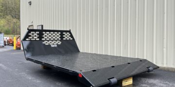 Aluminum Truck Bed, Aluminum Truck Body, diesel trucks, Downeaster, Dump bed, duramag, Durarack, installs, landscape dump truck, landscape equipment, Magnum Rack, mechanic trucks, New Truck Bed, Service, service bed, steel bed, SwapHogg, Switchandgo, Upfit, Utility Bed