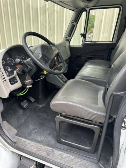 2017-International-4300-Altec-Material-Handler-Utility-Lineman-Linemen-Diesel-Service-Boom-Bucket-Truck