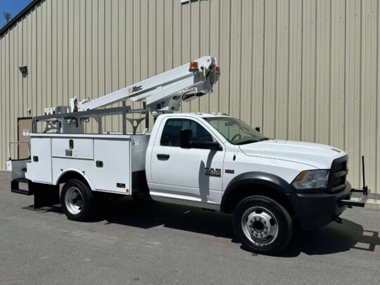 2016-Ram-4500-Altec-Utility-Bucket-Truck-Fiber-Splicing-Truck-Non-Conductive-Man-Lift-Boom-Truck