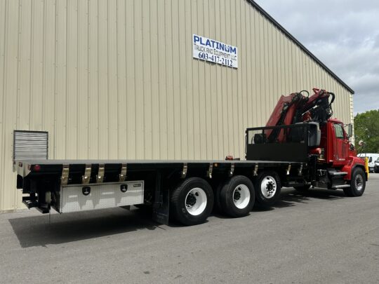 2014-Western-Star-4700SB-Fassi-Knuckle-Crane-Crane-Boom-Flatbed-Truck-Utility-Form-Crane-Truck