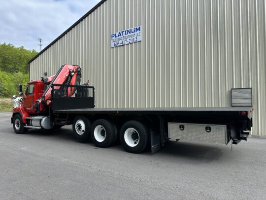 2014-Western-Star-4700SB-Fassi-Knuckle-Crane-Crane-Boom-Flatbed-Truck-Utility-Form-Crane-Truck
