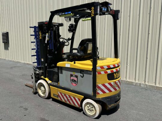 2013-Yale-ERCO65VGN48TE083-Electric-Forklift-Warehouse-Forktruck-Cascade-Pallet-Forks