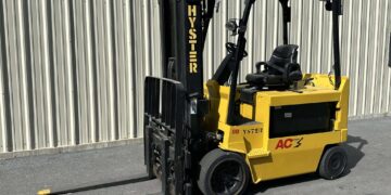 2011-Hyster-E80Z-EP-Electric-Forklift-8K-Capacity-Warehouse-Forktruck-Hyster-Yale-Diesel-LPG