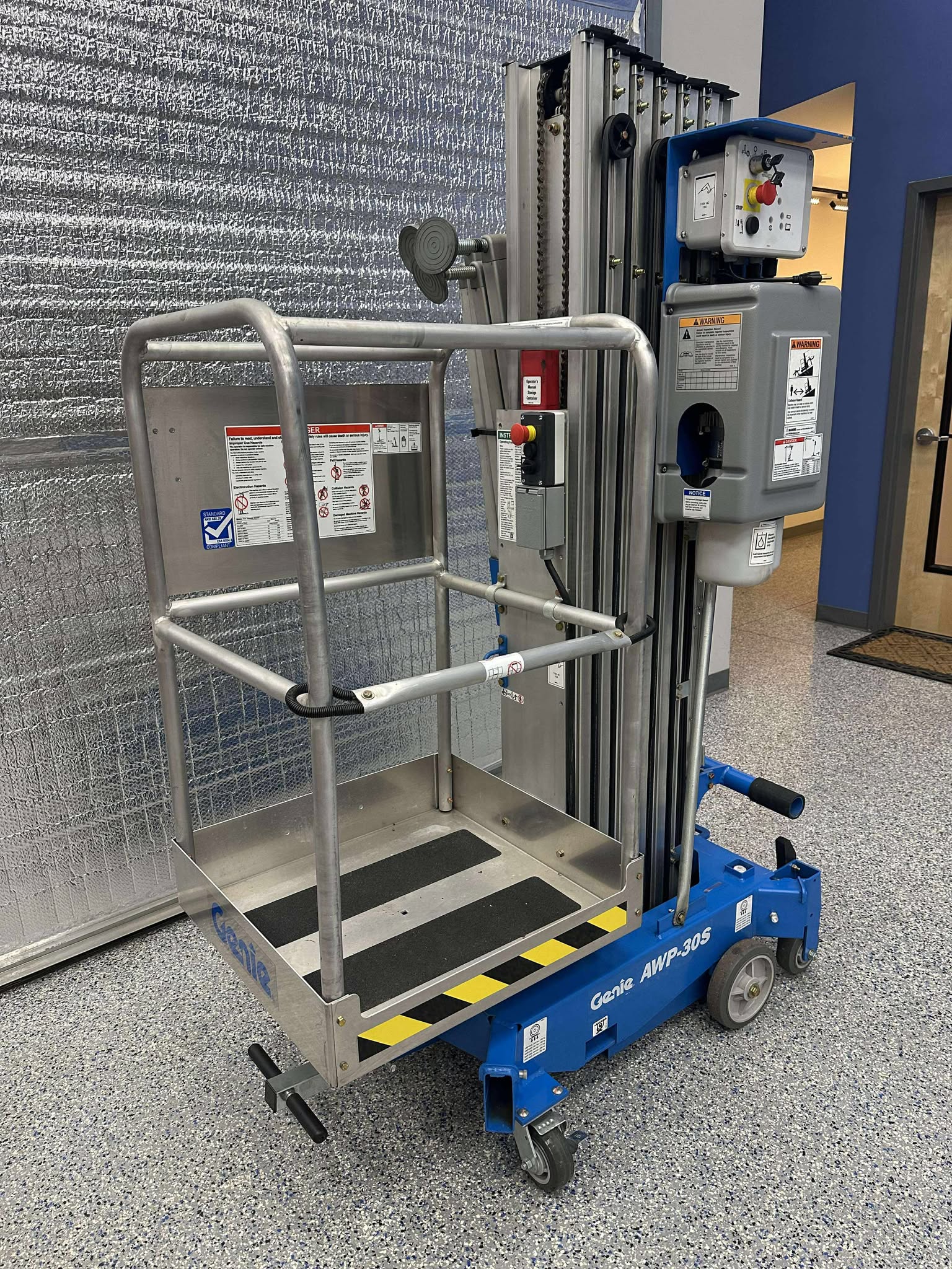 2024-Genie-AWP-230S-Electric-Vertical-Mast-Man-Lift-DC-AC-Electric