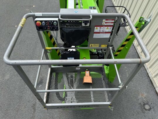 2024-Niftylift-SD50D-Diesel-4x4-Boom-Man-Lift-Tree-Equipment-Construction-Lift-All-Wheel-Drive-Lift-Backyard-Lift