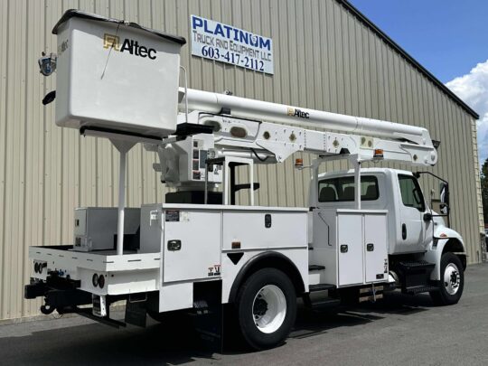 2020-International-MV607-Altec-Material-Handler-Bucket-Truck-Utility-Boom-Lineman-Truck-Diesel-Auto-AC-Storm-Truck