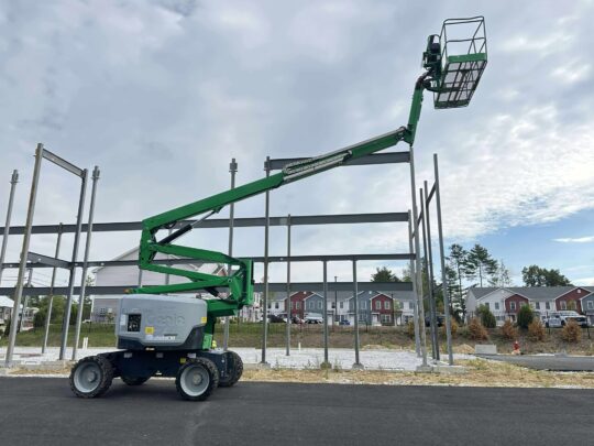 2016-Genie-Z-62/40-4x4-Boom-Man-Lift-Construction Lift-Diesel-Gas-Dual-Fuel-JLG-Haulotte-Niftylift-MEC-Manitou-Boom-Cherry-Picker
