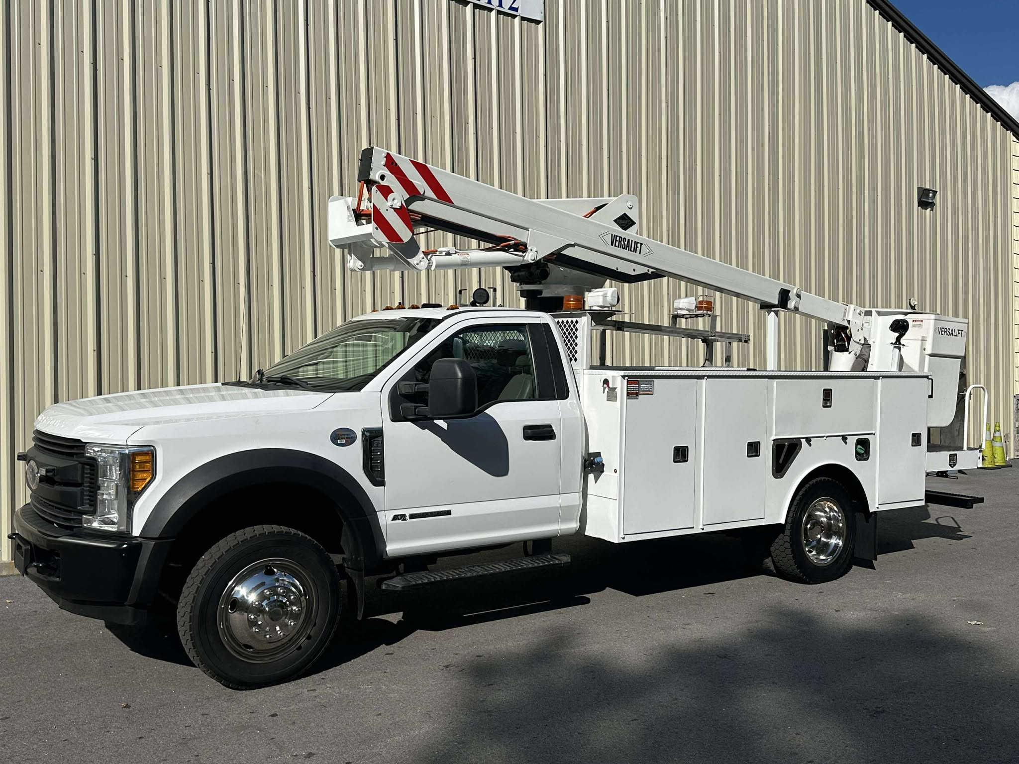 2017-Ford-F550-Versalift-40'-Utility-Lineman-Bucket-Boom-Truck-Diesel