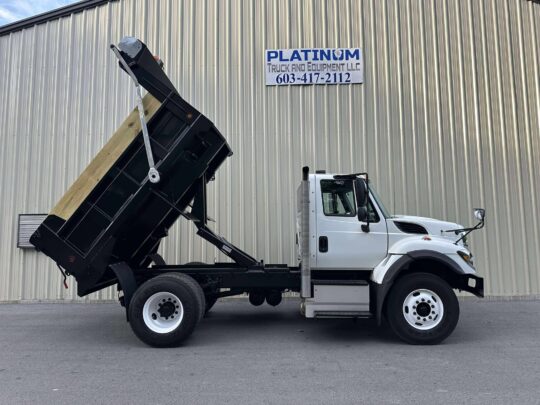2016-International-7400-J&J-Dump-Truck-Hauler-Tri-Axle-Single-Axle-Tandem-Axle-Dump-Truck