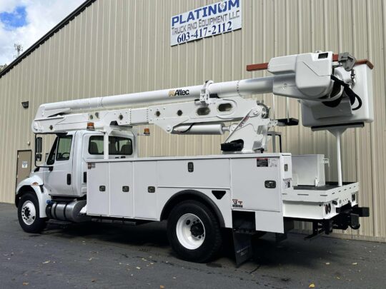 2019-International-4300-Altec-Material-Handler-Utility-Bucket-lineman-Cherry-Picker-Truck