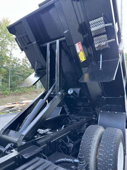 2016-International-7400-J&J-Dump-Truck-Hauler-Tri-Axle-Single-Axle-Tandem-Axle-Dump-Truck