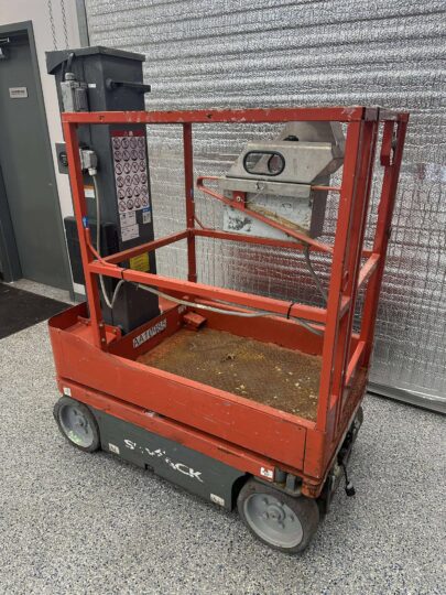 2016-Skyjack-SJ12-Electric-Vertical-Mast-Man-Lift