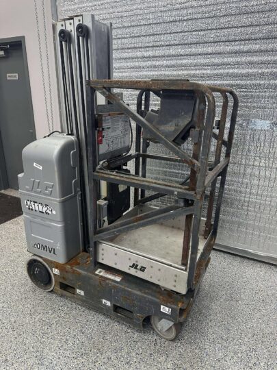 2010-JLG-20MVL-Electric-Vertical-Mast-Man-Lift