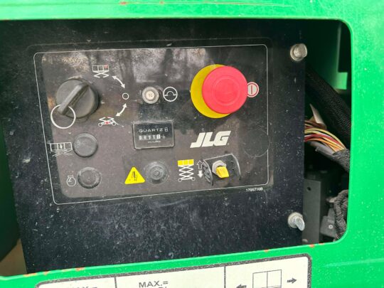 2015-JLG-4069LE-Electric-4x2-Scissor-Boom-Lift-Rough-Terrain-Man-Lift