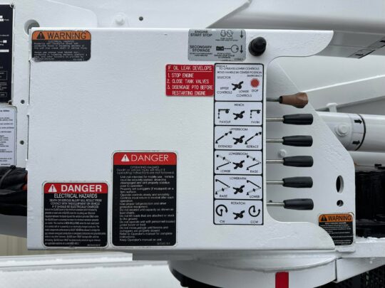 2017-Ford-F550-4x4-Altec-Material-Handler-Utility-Bucket-Boom-Truck-Diesel-Lineman