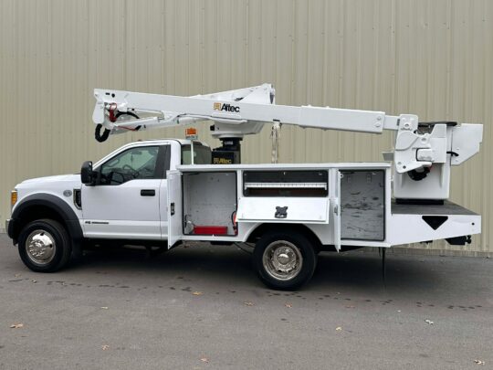 2017-Ford-F550-Altec-Utility-Bucket-Boom-Truck-Diesel-Lineman