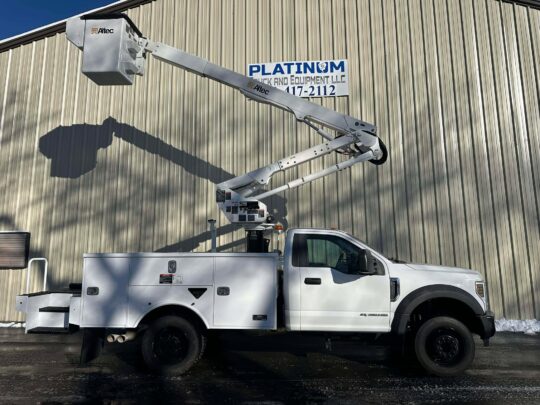 2019-Ford-F550-Altec-Utility-Bucket-Boom-Truck-Diesel-Lineman