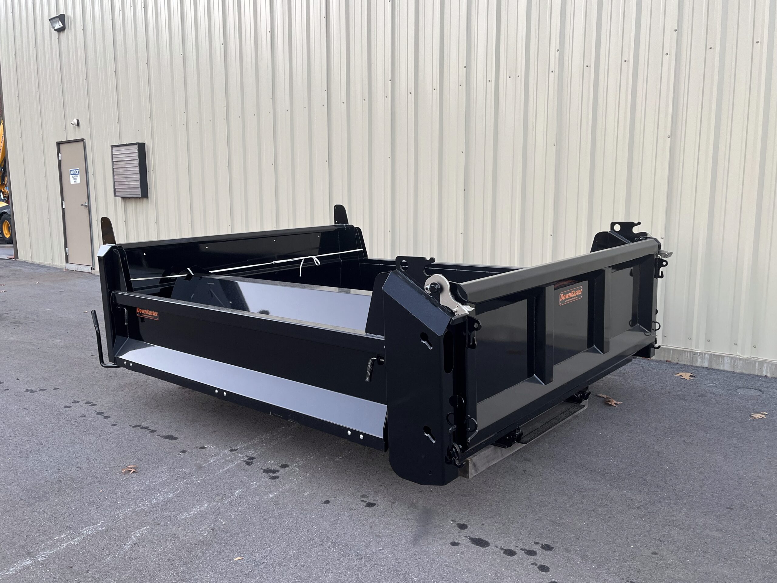 Aluminum Truck Bed, Aluminum Truck Body, diesel trucks, Downeaster, Dump bed, duramag, Durarack, installs, landscape dump truck, landscape equipment, Magnum Rack, mechanic trucks, New Truck Bed, Service, service bed, steel bed, SwapHogg, Switchandgo, Upfit, Utility Bed