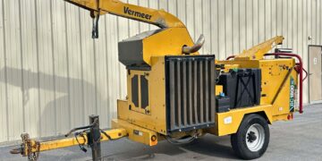 2021-Vermeer-BC1800XL-Wood-Chipper-Diesel-Gas-18"-Morbark-Altec-Bandit
