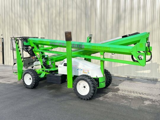 2015-Niftylift-SD50D-4x4-Boom-Man-Lift-Backyard-Contruction-Tree-Work-Lift-Aerial-Equipment
