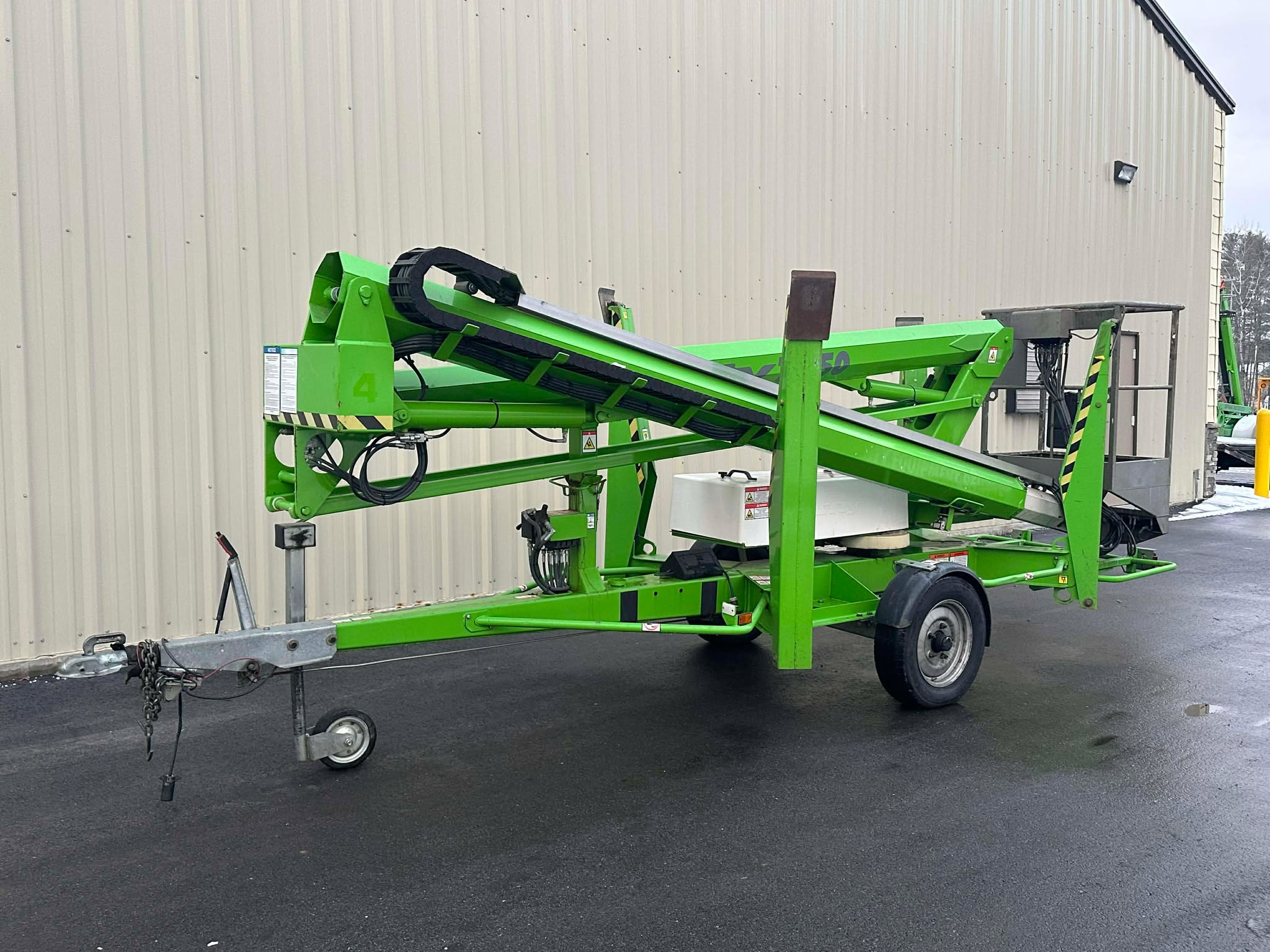 2017-Niftylift-TM50HGES-tow-Behind-Boom-Man-Lift
