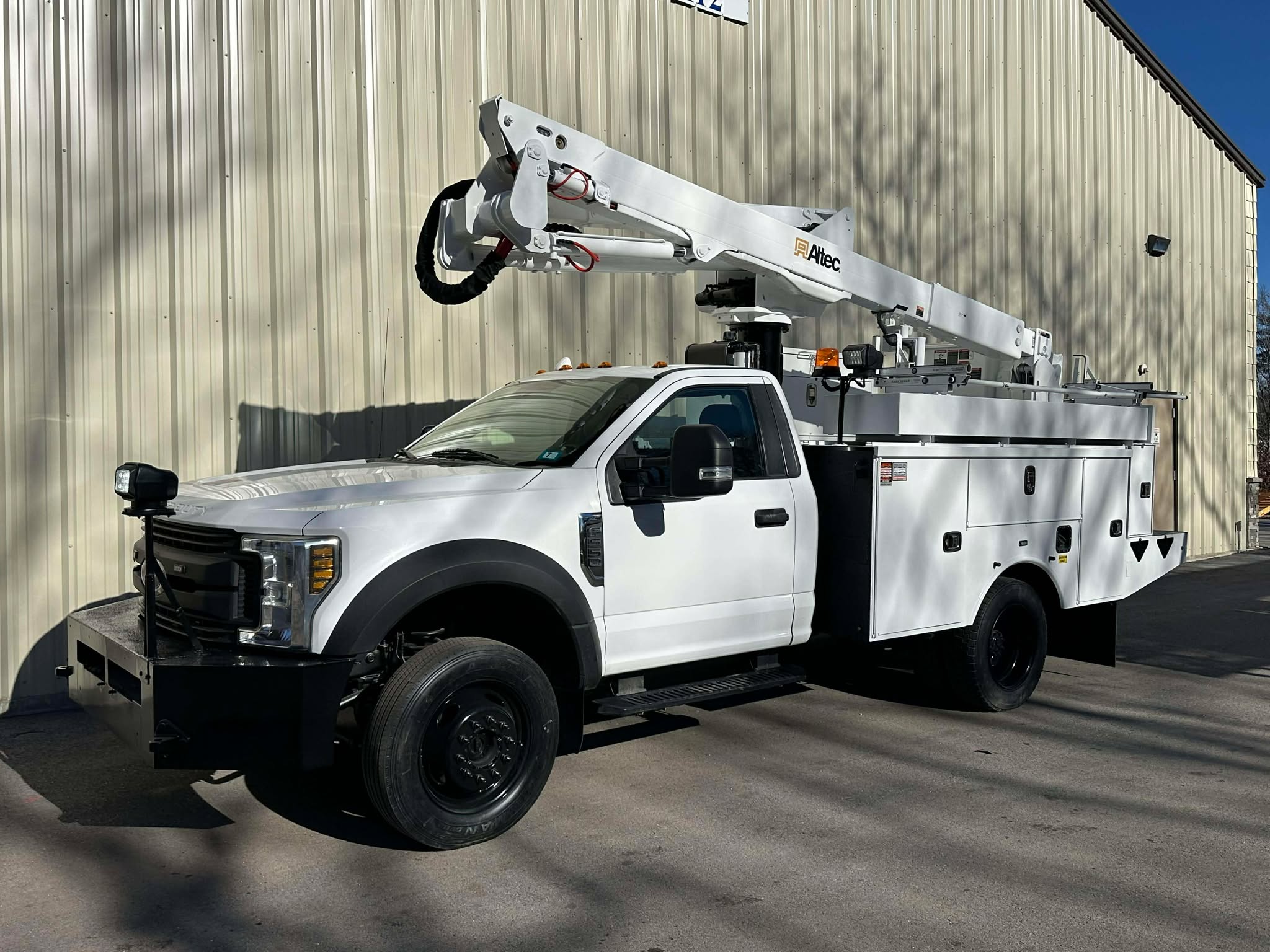 2018-Ford-F550-4x4-Altec-AT40G-AT40-Utility-Bucket-Boom-Truck-Diesel-Gas-Utility-Truck-Utilitywork