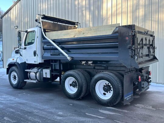 2016-Freightliner-114SD-Tandem-Axle-Dump-Truck-500hp-Diesel-Automatic-Kenworth-Peterbilt-Tri-Axle-Asphalt-Truck