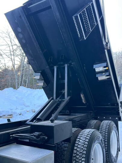 2016-Freightliner-114SD-Tandem-Axle-Dump-Truck-500hp-Diesel-Automatic-Kenworth-Peterbilt-Tri-Axle-Asphalt-Truck