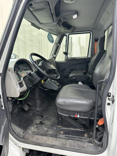 2016-International-7400-J&J-Dump-Truck-Hauler-Tri-Axle-Single-Axle-Tandem-Axle-Dump-Truck