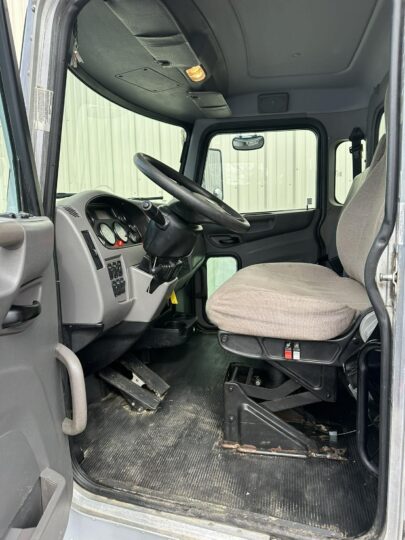 2017-Peterbilt-348-Hood-7000-Grapple-Truck-Trash-Truck-Material-Handler-Moving-Truck