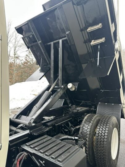 2016-International-7400-J&J-Dump-Truck-Hauler-Tri-Axle-Single-Axle-Tandem-Axle-Dump-Truck