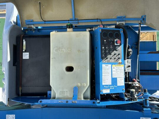 2014-Genie-Z-60/34-4×4-Boom-Man-Lift-Diesel-Hybrid-Electric-Gas-LPG-Construction-Lift-JLG-MEC-Skyjack-Snorkel-Niftylift-Haulotte-60'-Articulating-4x2-Exterior-Lift