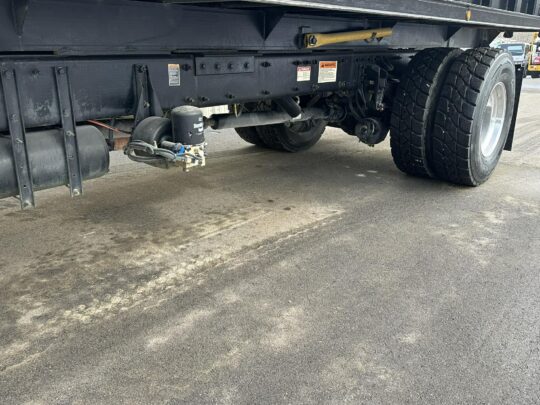 2017-Peterbilt-348-Hood-7000-Grapple-Truck-Trash-Truck-Material-Handler-Moving-Truck