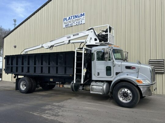 2017-Peterbilt-348-Hood-7000-Grapple-Truck-Trash-Truck-Material-Handler-Moving-Truck