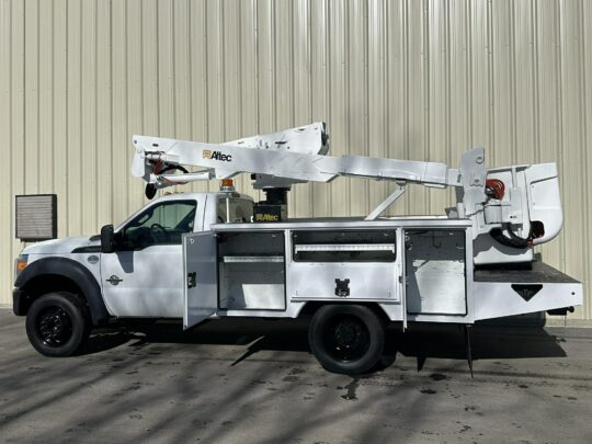 2016-Ford-F550-Altec-Utility-Lineman-Contruction-Boom-Terex-Truck-Bucket-Truck-Diesel-4X4-Utility-Work-Truck
