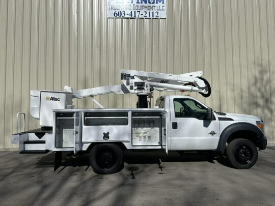 2016-Ford-F550-Altec-Utility-Lineman-Contruction-Boom-Terex-Truck-Bucket-Truck-Diesel-4X4-Utility-Work-Truck
