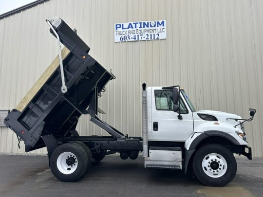 2016-International-7400-J&J-Dump-Truck-Hauler-Tri-Axle-Single-Axle-Tandem-Axle-Dump-Truck