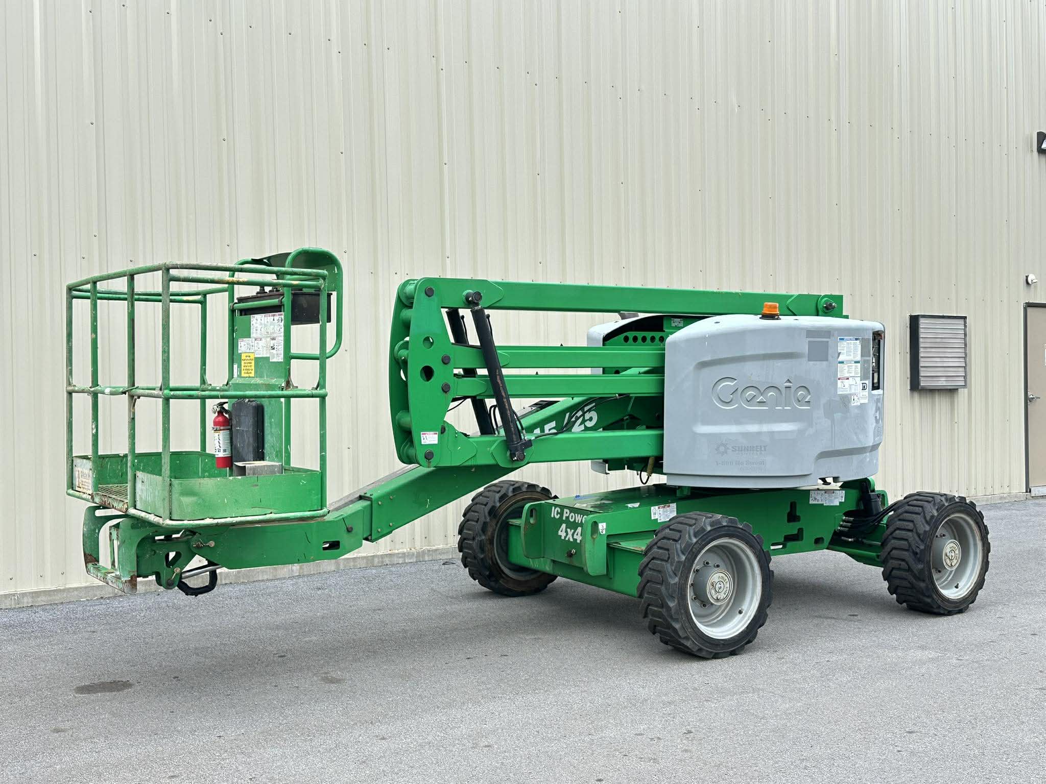 2016-Genie-Z-45/25-4x4-Boom-Man-Lift-Diesel