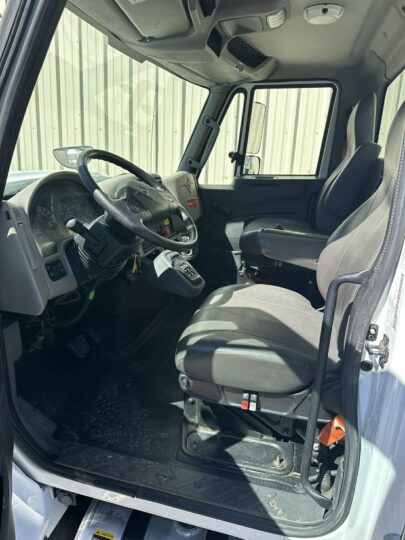 2016-International-7400l-Altec-DB-Digger-Derrick-Corner-Mount-DM47B-BC-Puller-Cable-Truck-Crane-Utility-Line-Truck