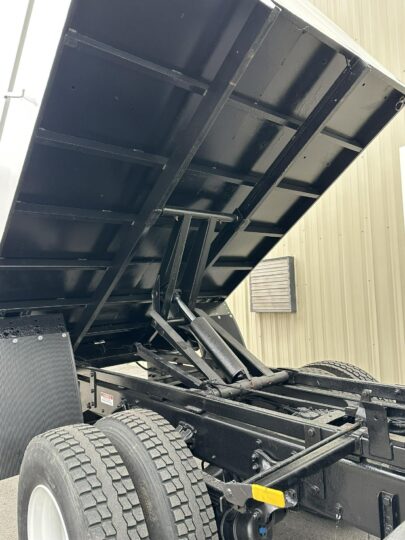 2015-Freightliner-M2-106-Altec-Elevator-Bucket-Truck-75'-Diesel-Air-Brakes-6-Speed