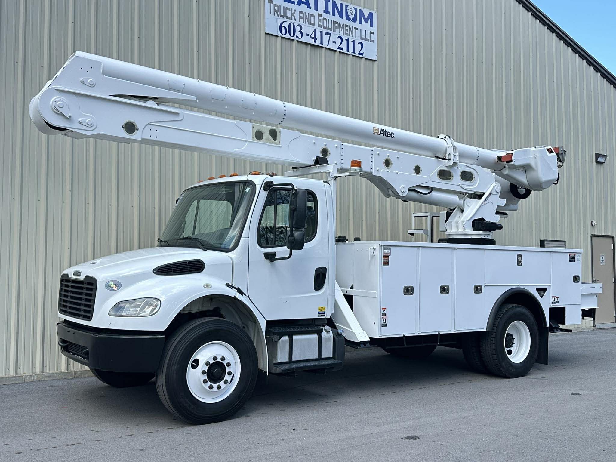 2019-Freightliner-M2-106-Altec-Material-Handler-Utility-Bucket-lineman-Cherry-Picker-Truck