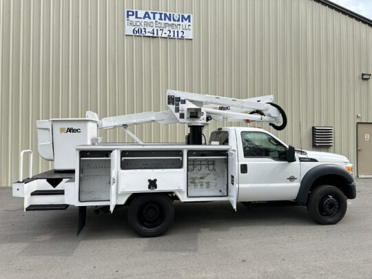 2016-Ford-F550-Altec-Utility-Lineman-Contruction-Boom-Terex-Truck-Bucket-Truck-Diesel-4X4-Utility-Work-Truck